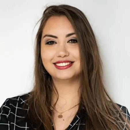 A verified customer testimonial from Jenny R. detailing her experience with increased energy and metabolic activation using Metabo Drops.